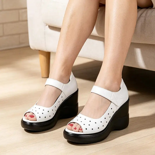 Vaudelle — Cutout-Wedge-Plateausandalen