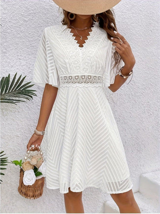 Loraveil — V-Ausschnitt Spitzen Patchwork Cutout Kleid