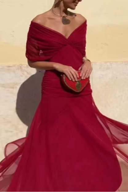 Elin — V-Ausschnitt Maxikleid mit tailliertem Schnitt