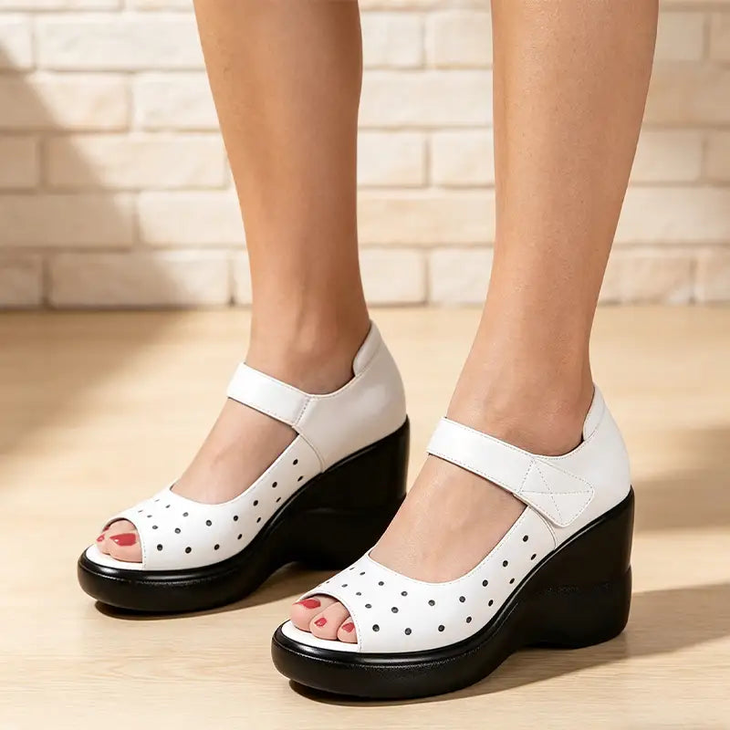 Vaudelle — Cutout-Wedge-Plateausandalen