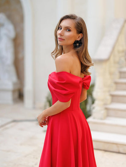 Deliha — Fließendes Off-Shoulder Kleid