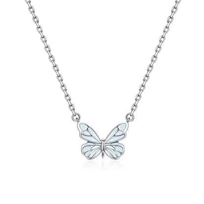 Papillon — Blaues Schmetterlings-Halskette mit zartem Charme