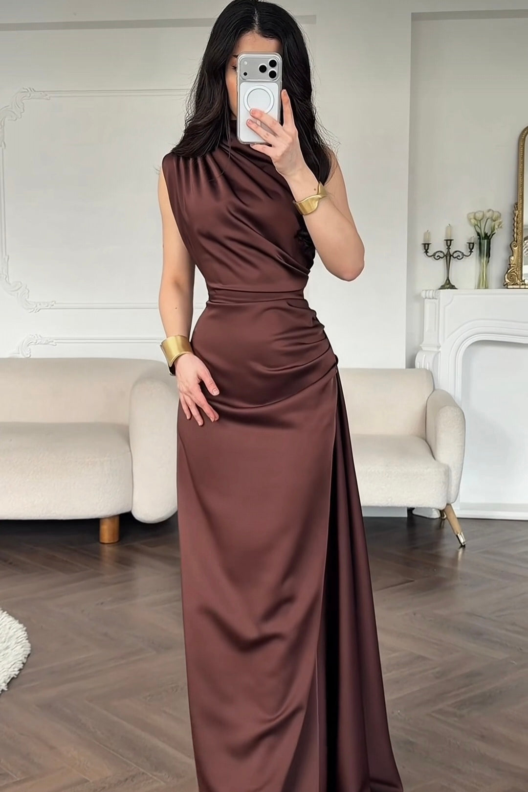 Ailinore — Ärmelloses elastisches Taftkleid