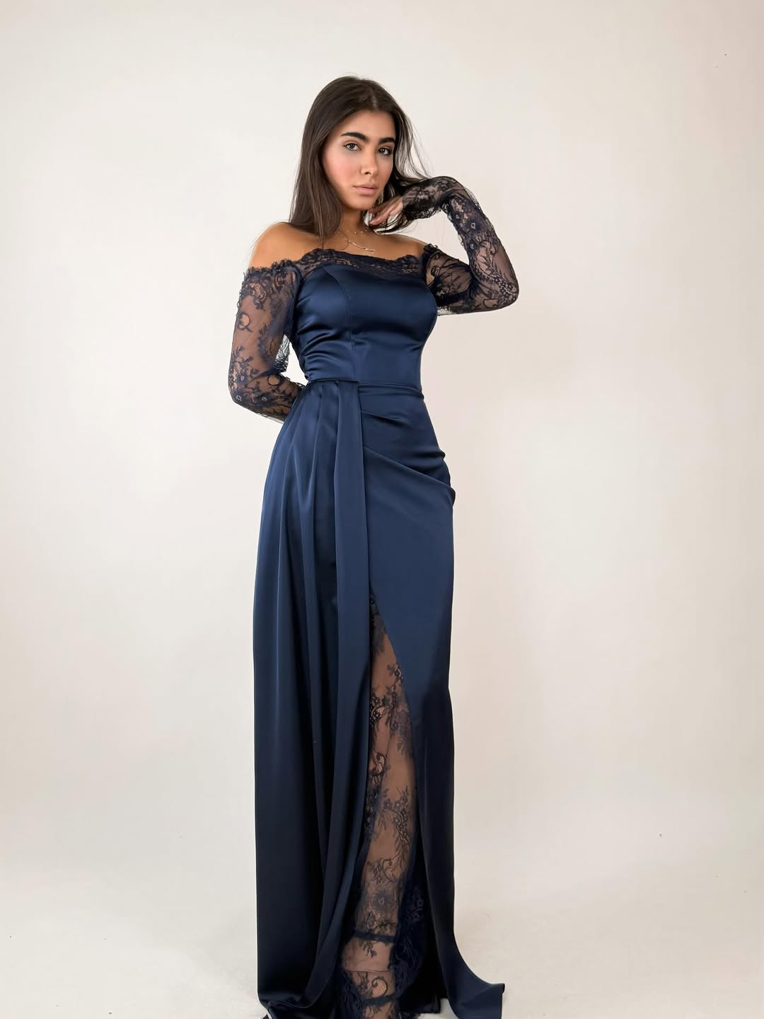 Chantilly — Spitzen-Abendkleid