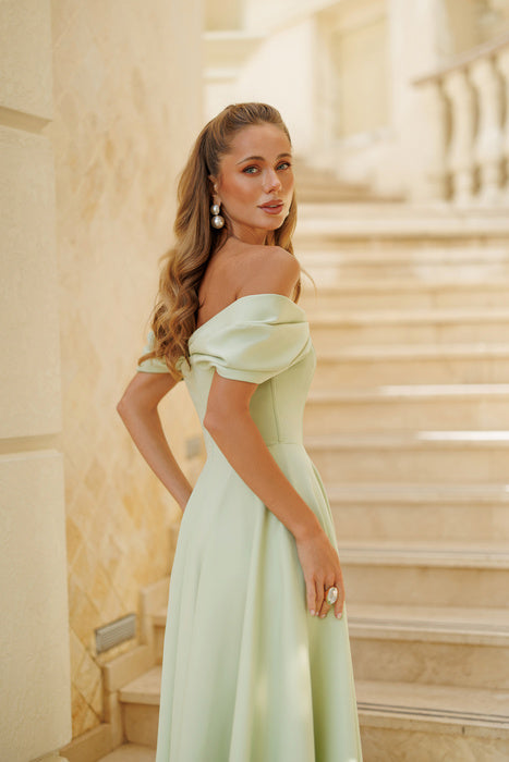 Deliha — Fließendes Off-Shoulder Kleid