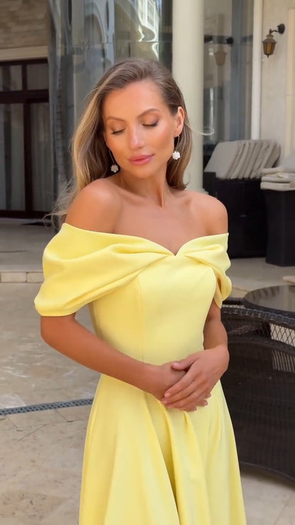 Deliha — Fließendes Off-Shoulder Kleid
