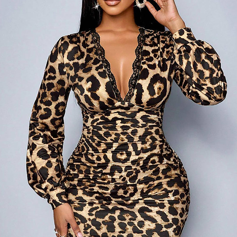Léonor — Midi-Kleid im Leopardenmuster
