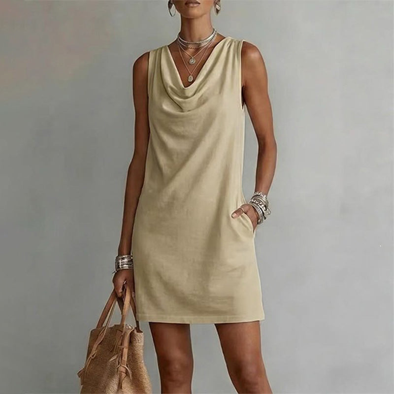 Solenari — Slim-Fit Kleid mit Kapuze