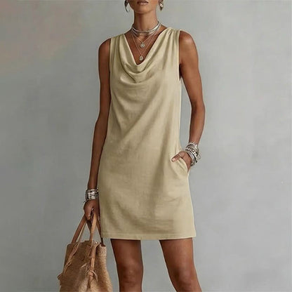 Solenari — Slim-Fit Kleid mit Kapuze